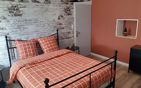 Maisonnette avec jardin